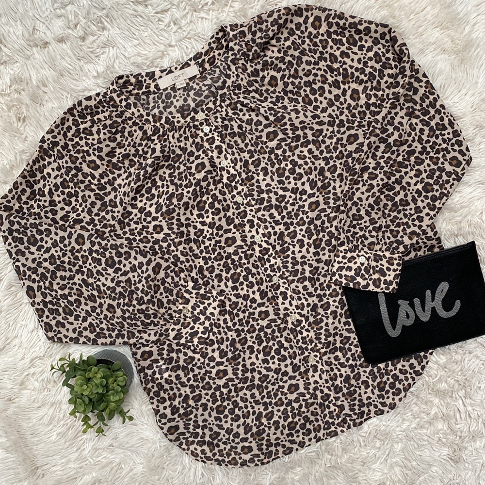 Loft Leopard Print Blouse 💗 Tan Brown & Black